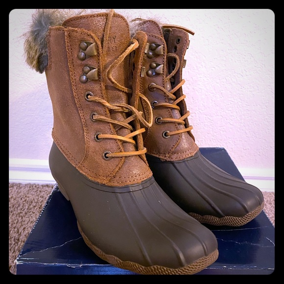 womens duck boots with fur